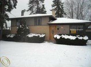 34543 Sandwood Dr, Sterling Heights, MI 48310