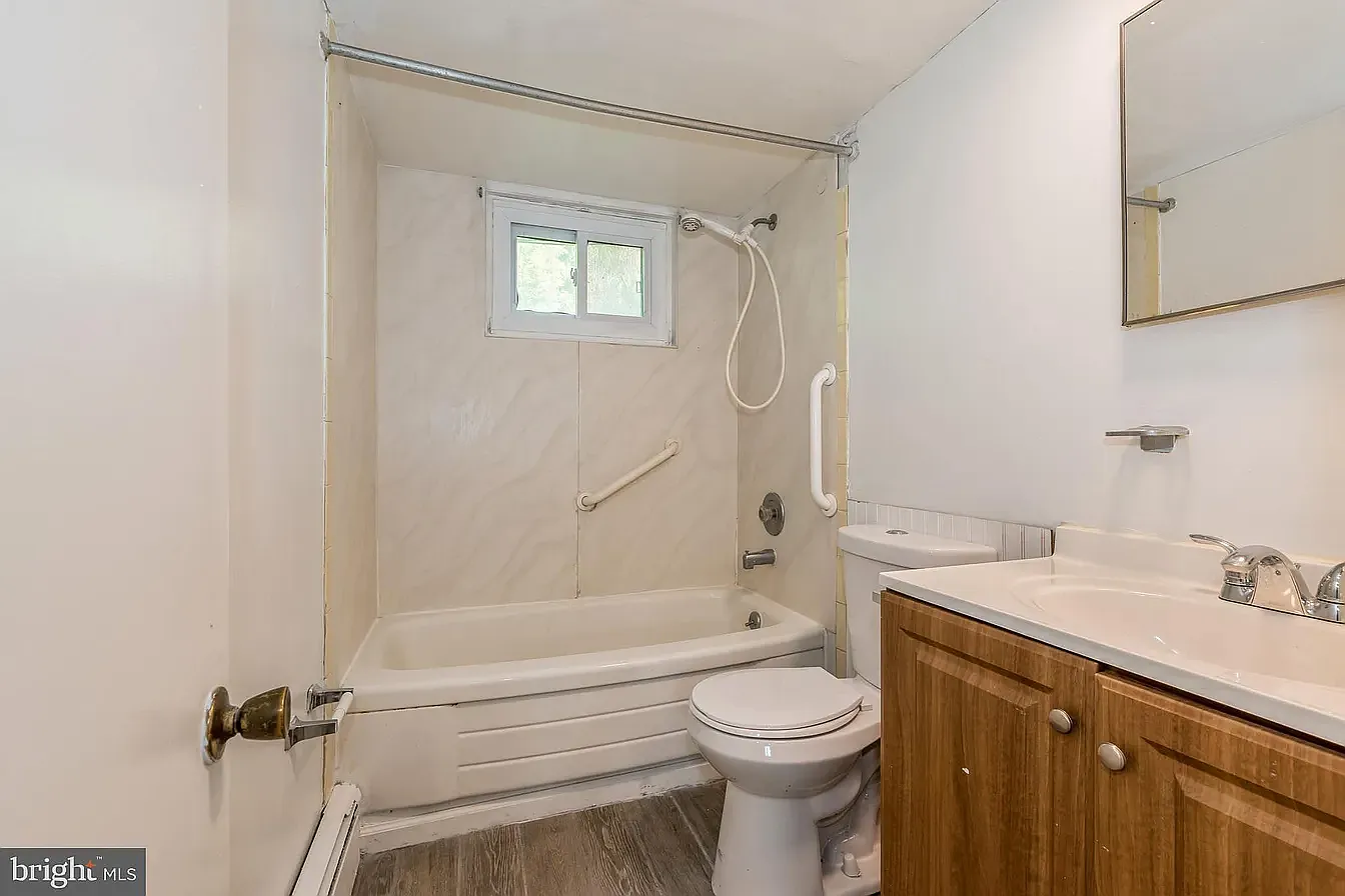 3 bed, 2000 sqft, $2,800 — Photo 4