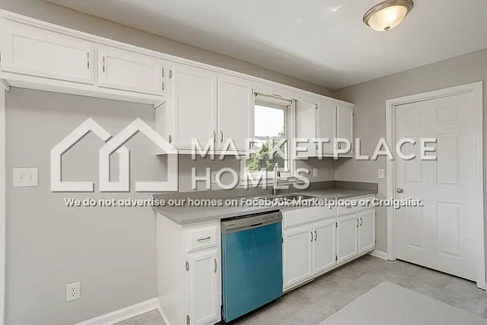 416 Sandburg Dr — Photo 11