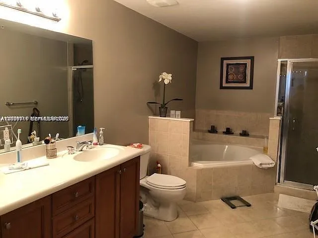 8390 SW 72nd Ave #710 — Photo 16