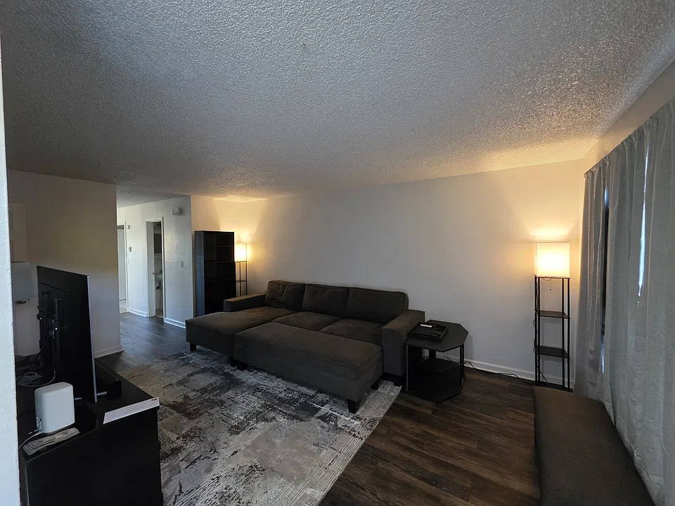 884 I St #884