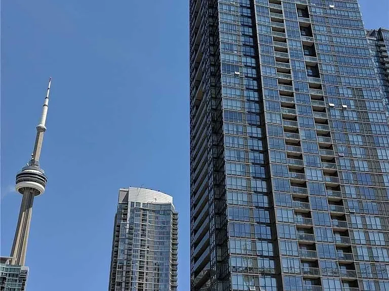 15 Fort York Blvd #1910 — Photo 14
