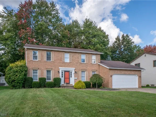 498 Herbert Rd, Akron, OH 44312