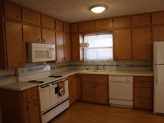 4th image of 2103 6th Ave