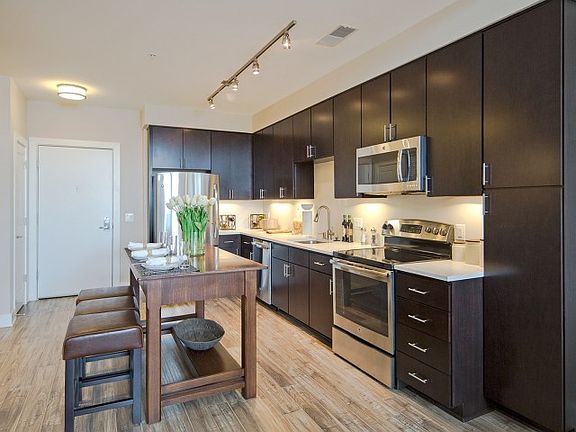 2nd image of 21258 Windmill Parc Dr