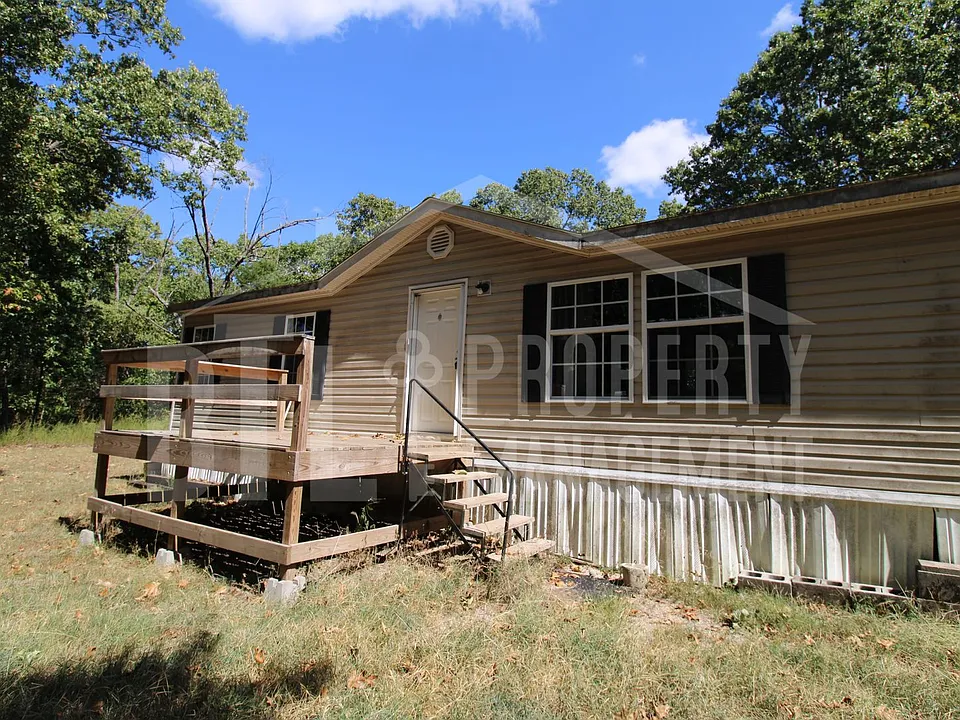 1069 Henson Dr