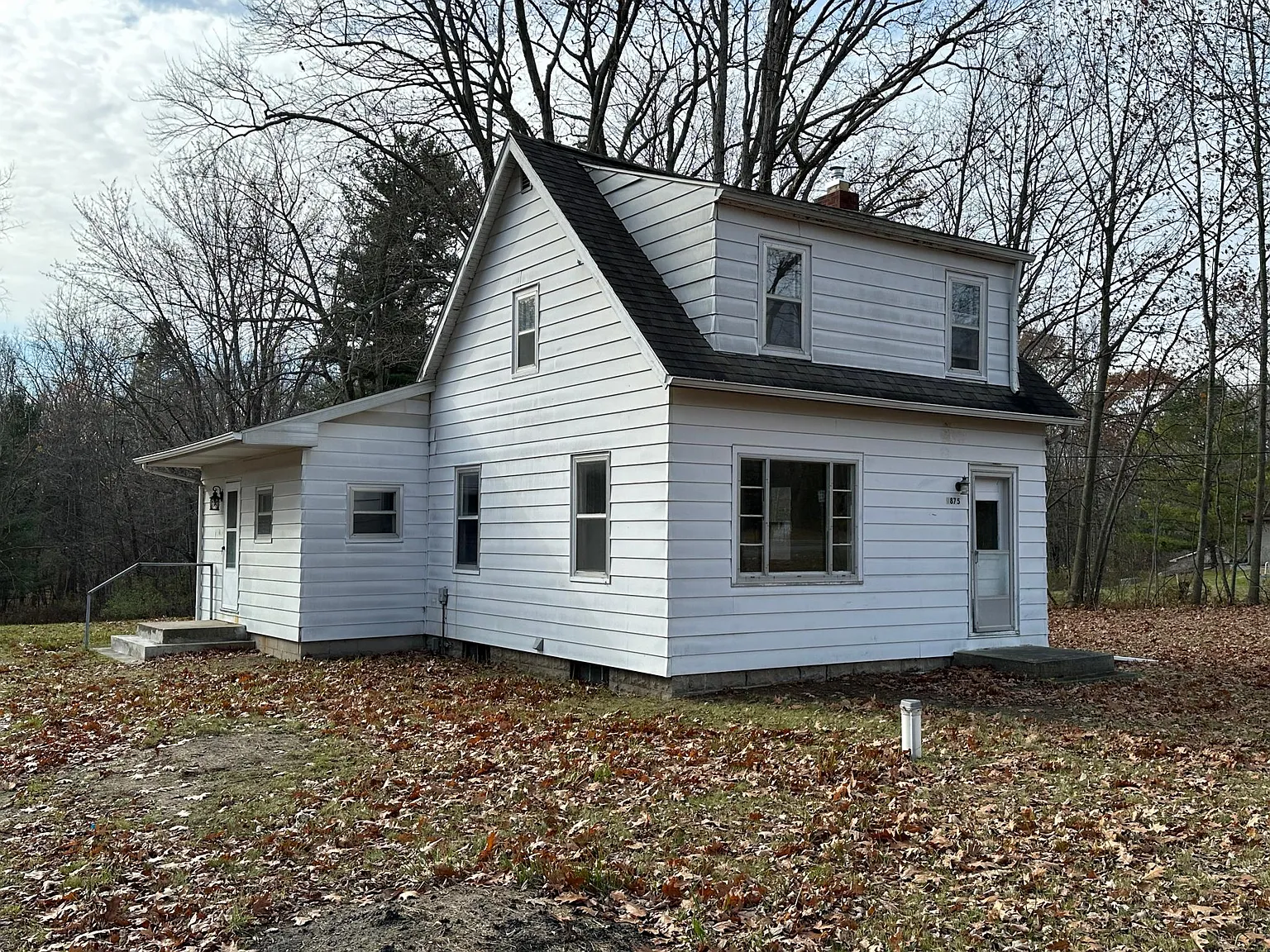 9875 Midland Rd — Photo 2
