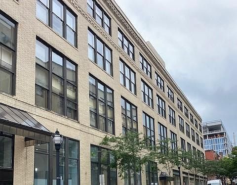 1st image of 521 N King St #214
