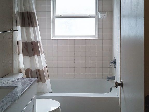 4th image of 3046 W Countryside Dr