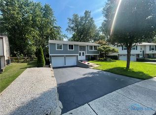 5772 Pheasant Hollow Dr, Toledo, OH 43615