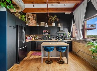 215 W Maple St APT 307, Milwaukee, WI 53204