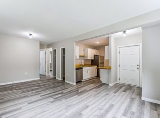 9275 Brookside Dr #H, Whitmore Lake, MI 48189