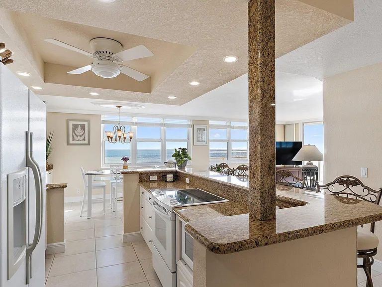 5440 N Ocean Dr #907 — Photo 13