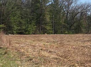 13 Robin Rd, Southwick, MA 01077