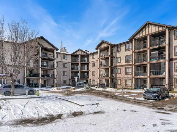 60 SE Panatella St NW #4406, Calgary, AB T3K 0M3