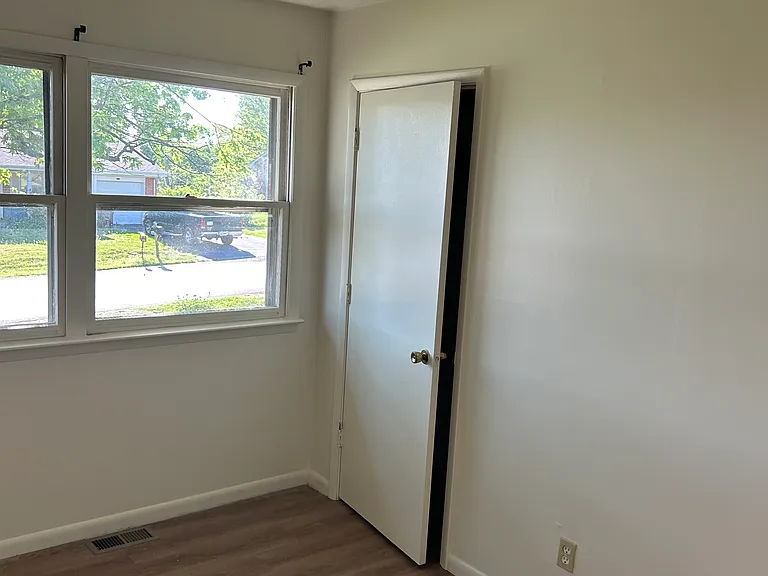 115 Salter Rd — Photo 12