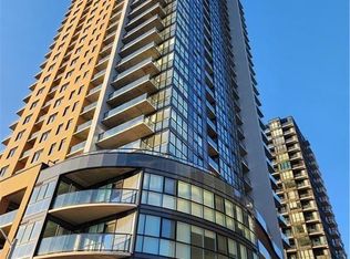 108 Garment St #403, Kitchener, ON N2G 0C8