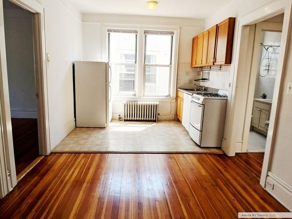 1st image of 2566 42nd St APT 3R