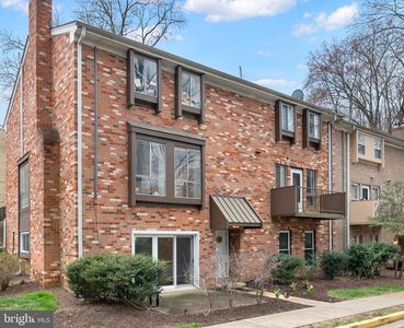 3829 Persimmon Cir, Fairfax, VA, 22031