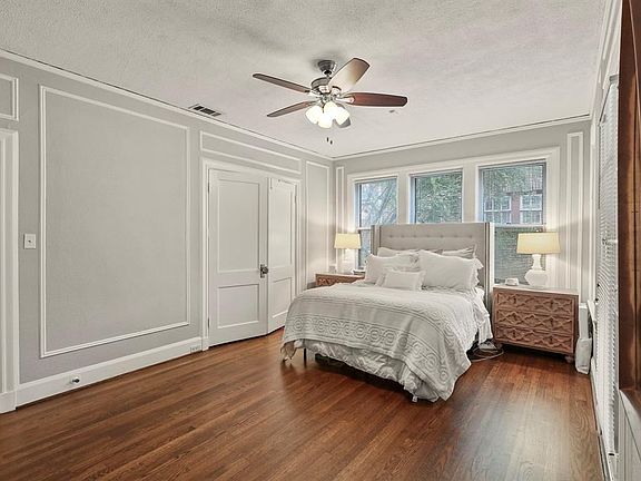 4th image of 6143 La Vista Dr