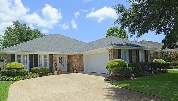 2nd image of 3905 Lake Arrowhead Dr