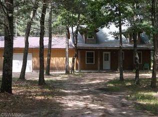 3155 S Evergreen Dr, White Cloud, MI 49349
