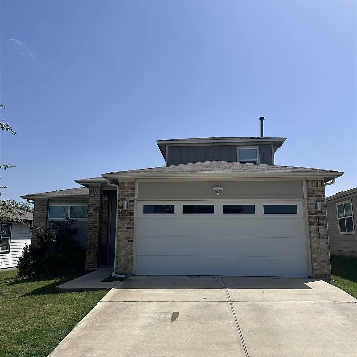 4 bed, 3.0 bath, 2313 sqft, $2,450 — Photo 1
