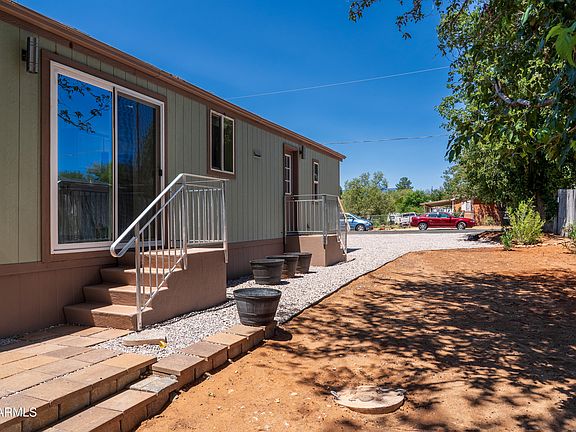 3rd image of 2725 S HORTON Drive