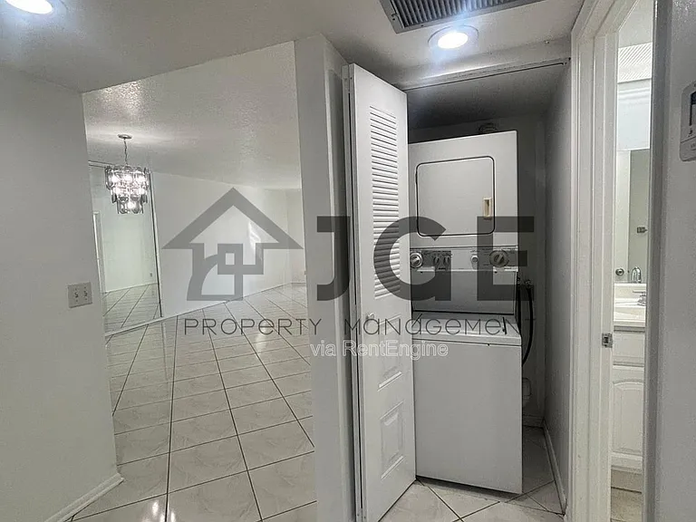 12600 Sw Ct #5-208L — Photo 14