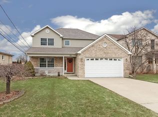 568 E Lincoln Ave, Des Plaines, IL 60018