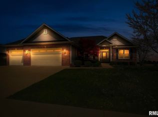 5909 Hedley Rd, Springfield, IL 62711