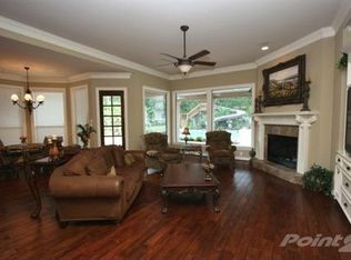2010 S Shore Blvd, Montgomery, TX 77356