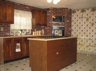 415 1/2 Center Ave, Carnegie, PA