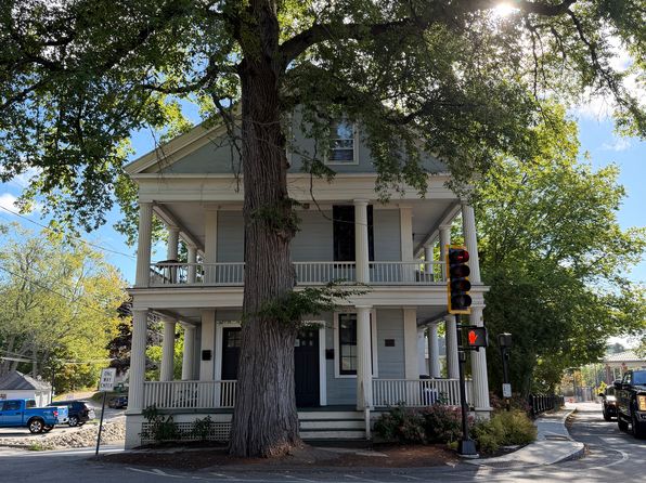 2 Wentworth St