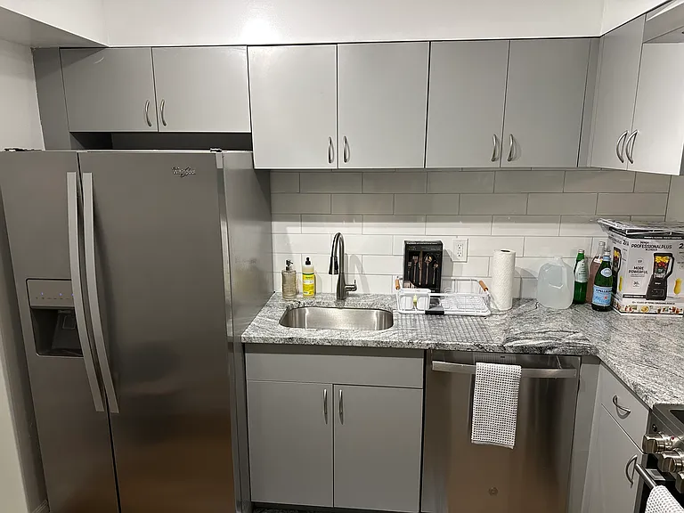 1535 E Putnam Ave — Photo 7