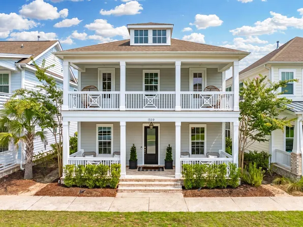1559 Low Park St, Mount Pleasant, SC 29464