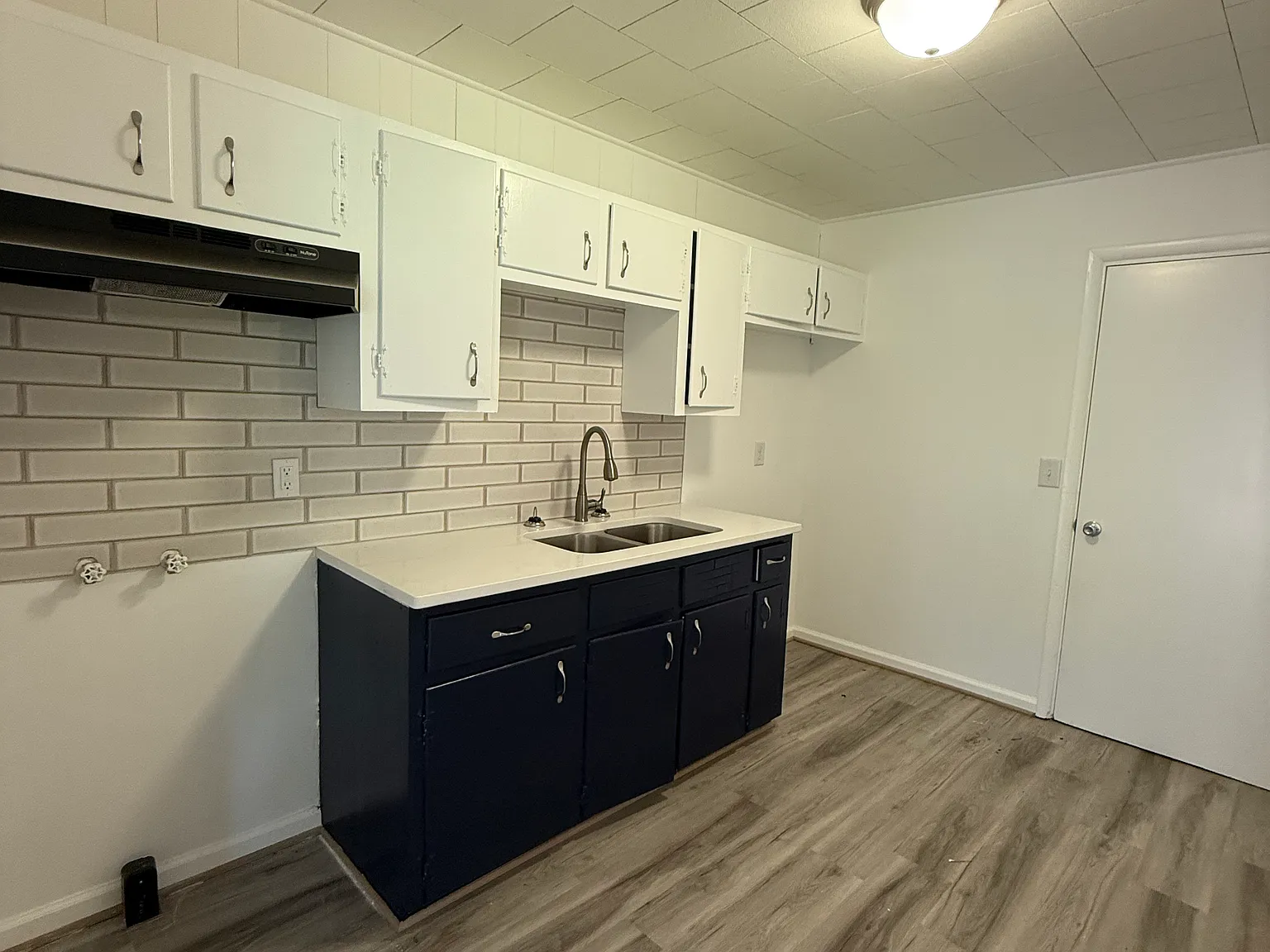 4 bed, 780 sqft, $1,195 — Photo 2