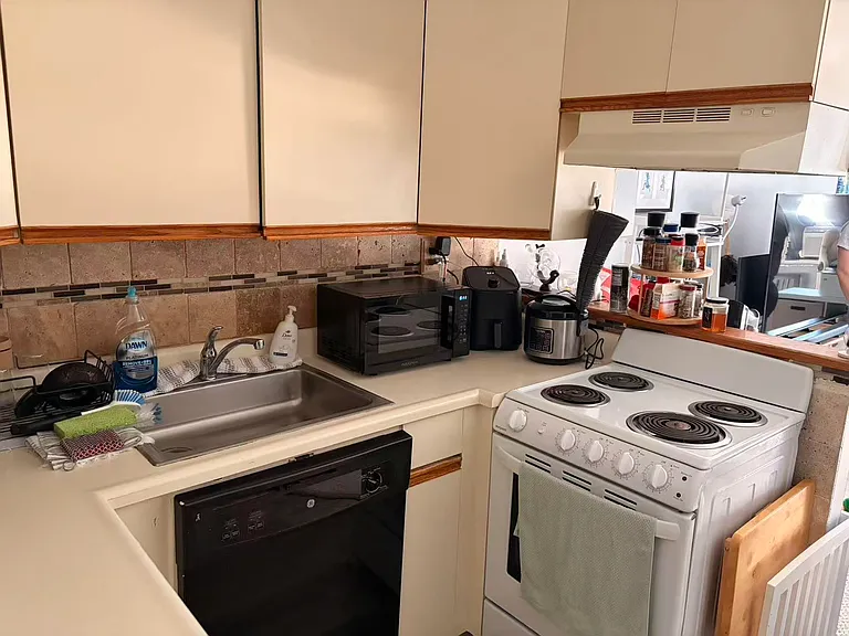 356 Palisade Ave #2C — Photo 7