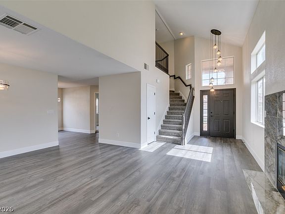 2nd image of 8239 Fame Ave