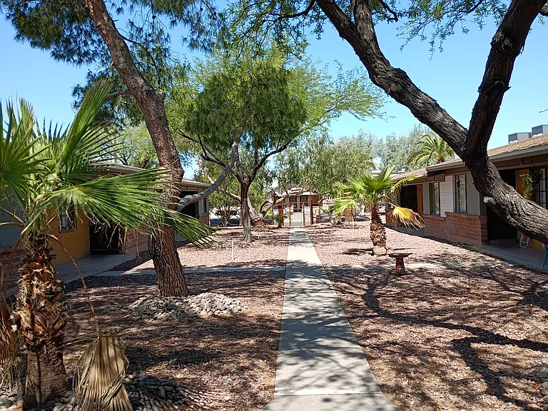 930 N 7th Ave #H — Photo 12