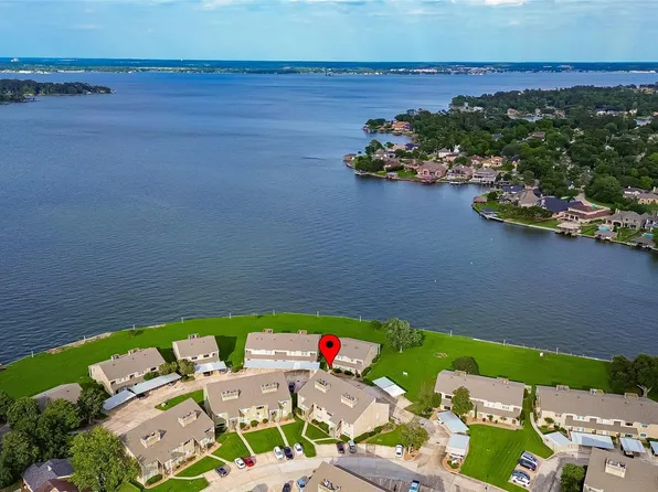168 April Point Dr S #168, Montgomery, TX 77356