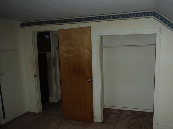 5th image of 301 Bradley St