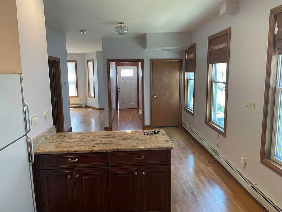 1st image of 299 Beacon St #1