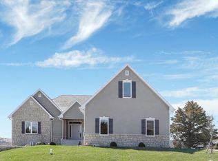 1113 Wyndham Heights Dr, Manhattan, KS 66503