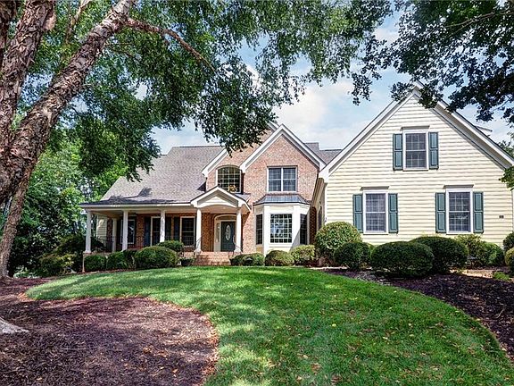 2nd image of 162 Waterton