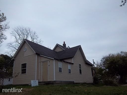 2nd image of 869 W 26th St