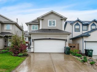 20 Brighton Bay, Strathcona County, AB T8H 2C3