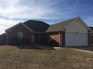 1304 E Liberty, Siloam Springs, AR 72761