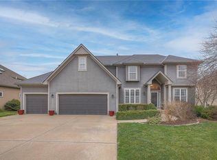 2852 SW Carlton Dr, Lees Summit, MO 64082