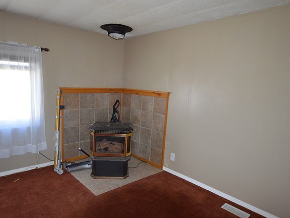3rd image of 1850 Whispering Pines Dr